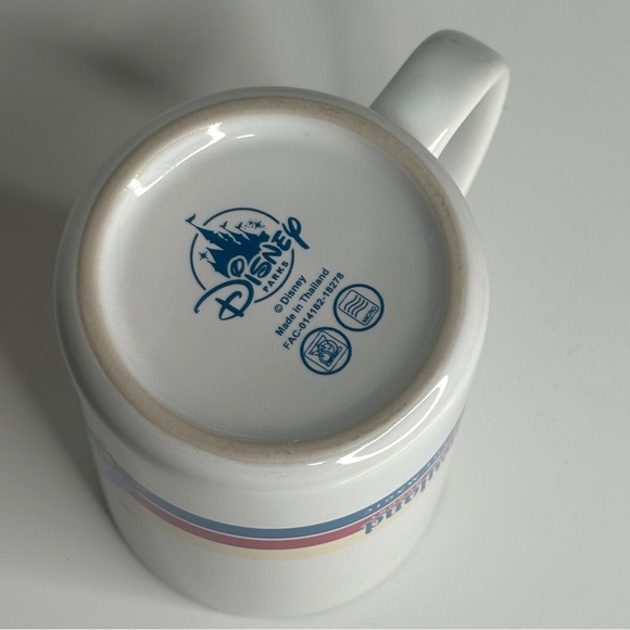 Disneyland Resort Discover the Magic Mug Blue Interior - Picture 3 of 4